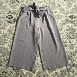 Lululemon Noir Crop